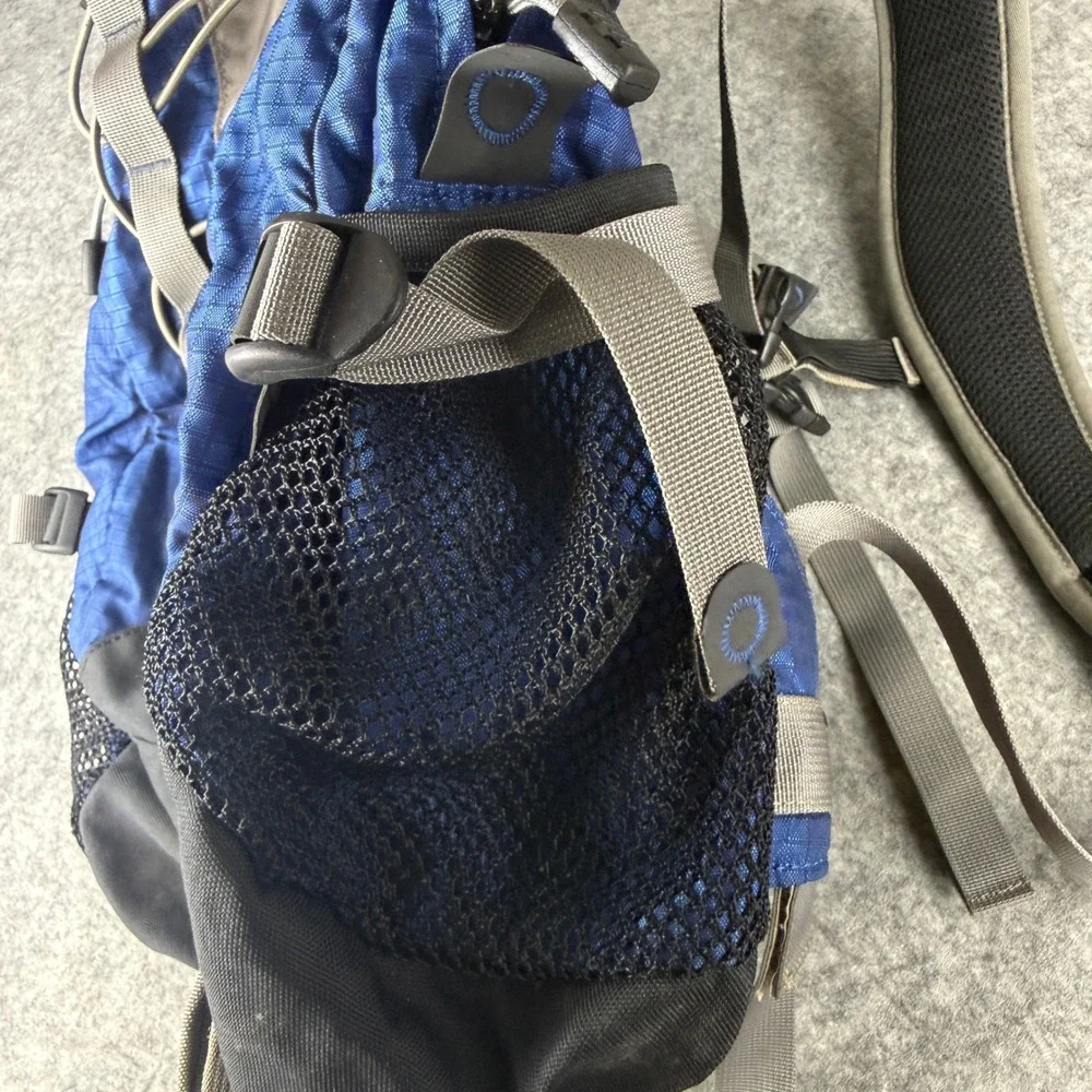 CamelBak Rim Runner Blue Grey Hiking Backpack Air Director Hydration Pack